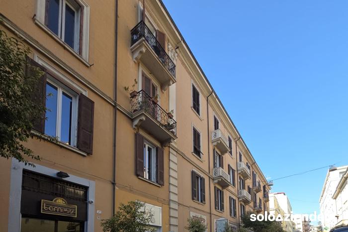 Vendita Locali commerciali e artigianali PROPONIAMO IN LOCAZIONE O VENDITA a Cosenza (CS)